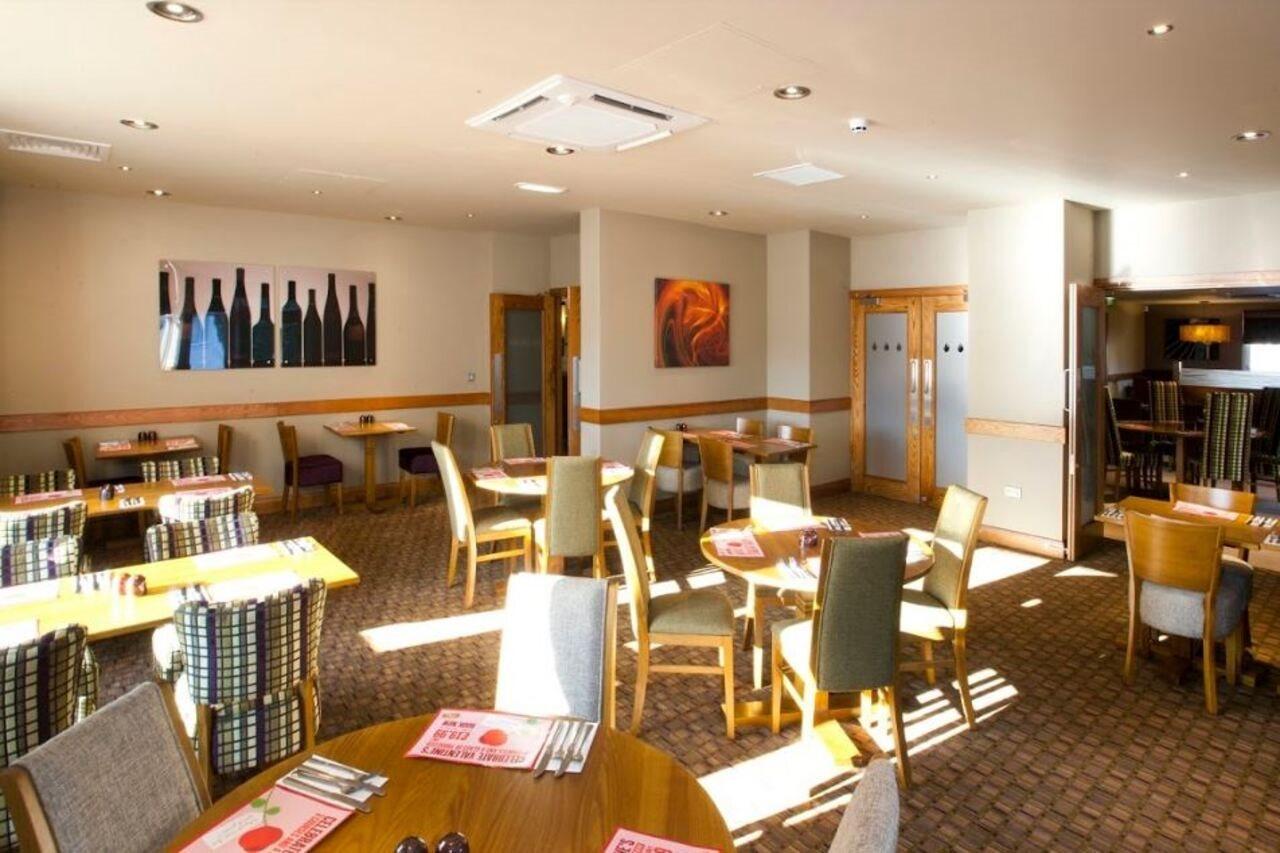 Premier Inn Inverness West Buitenkant foto