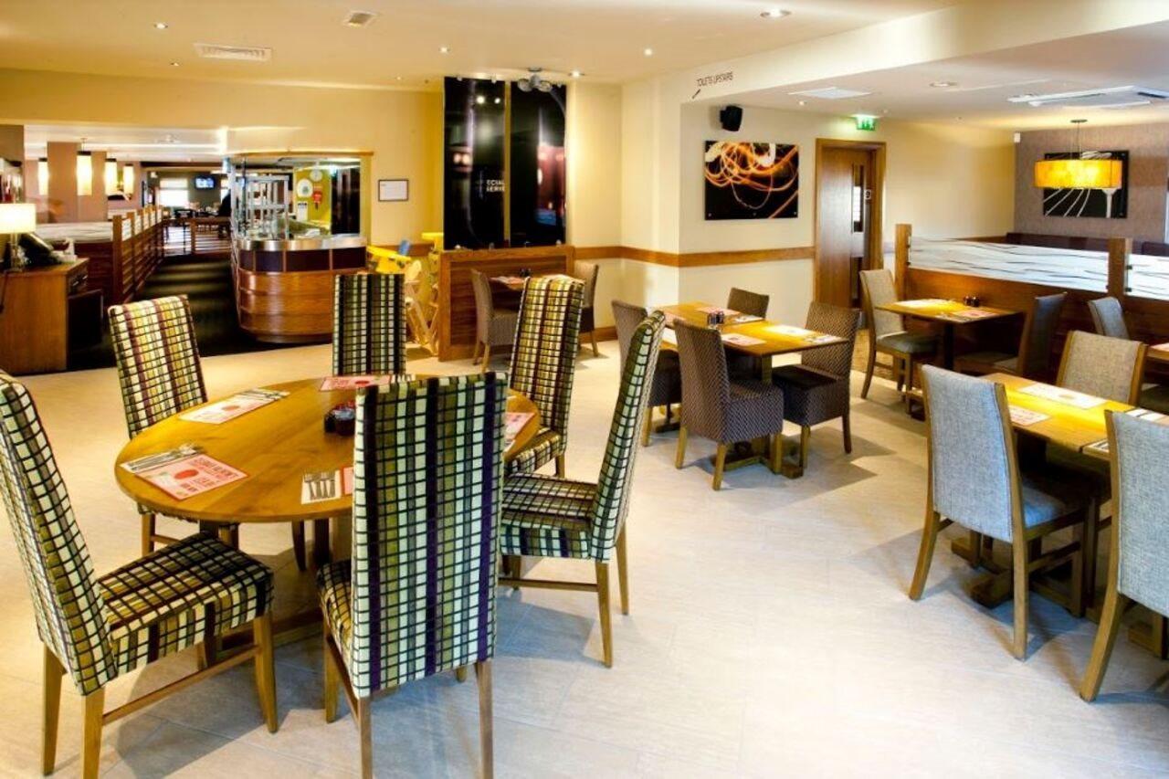 Premier Inn Inverness West Buitenkant foto