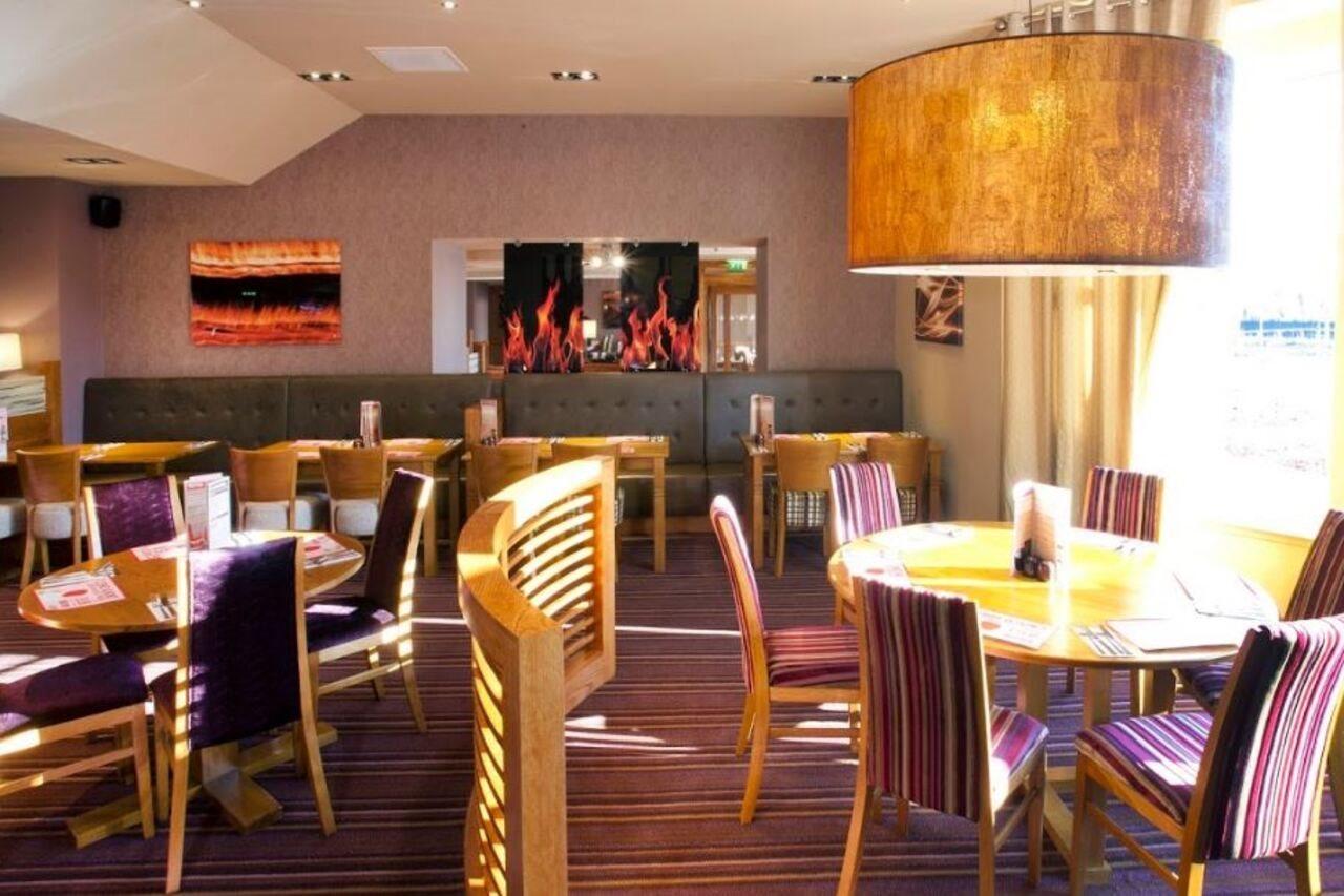 Premier Inn Inverness West Buitenkant foto