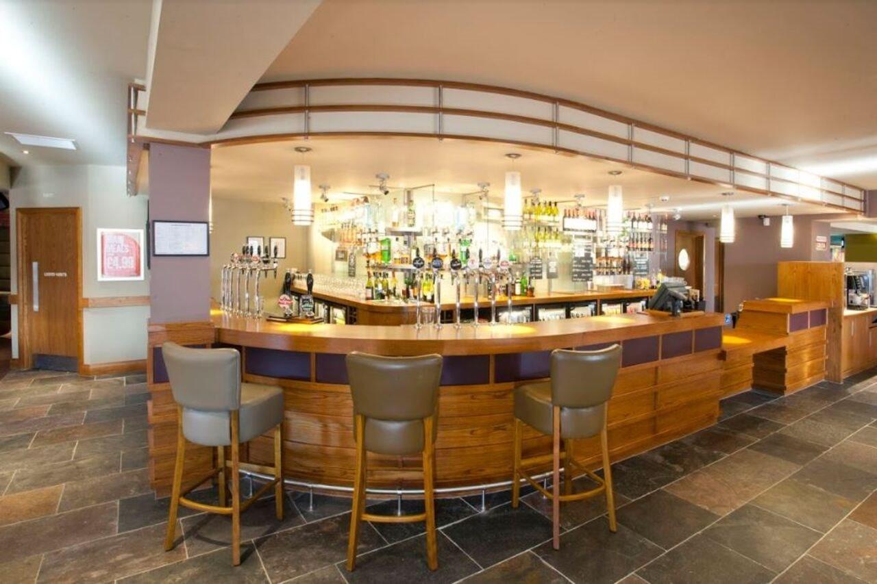 Premier Inn Inverness West Buitenkant foto