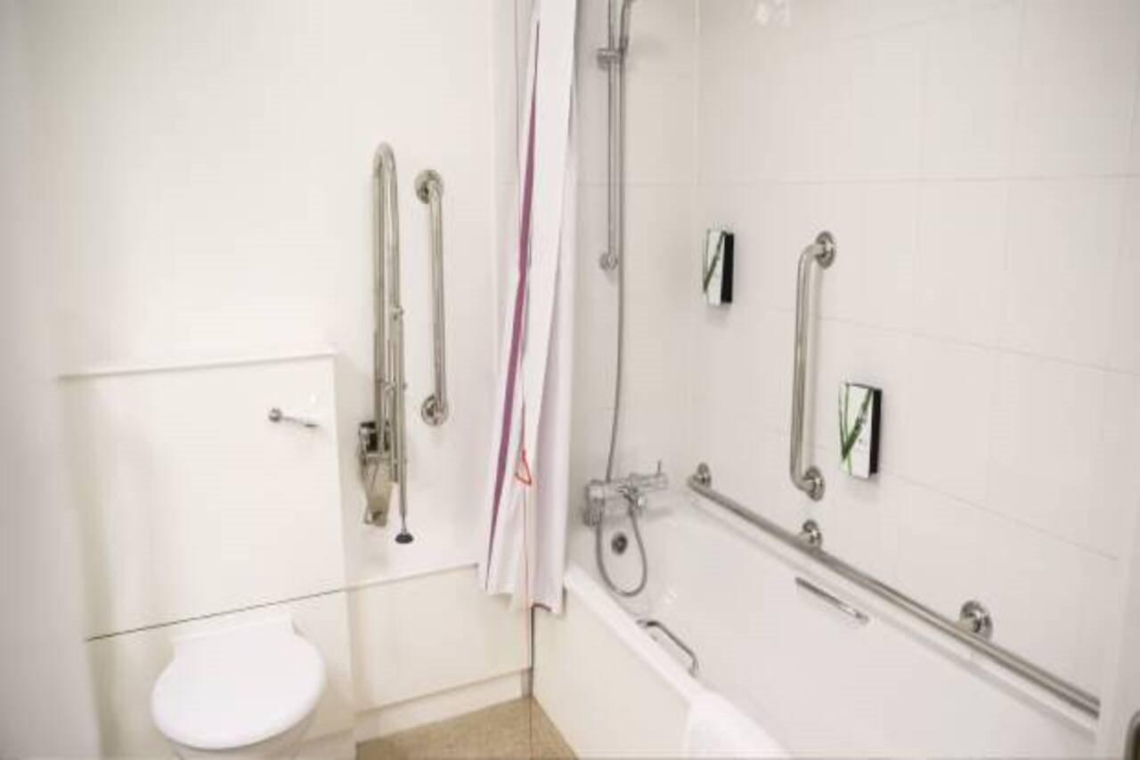 Premier Inn Inverness West Buitenkant foto